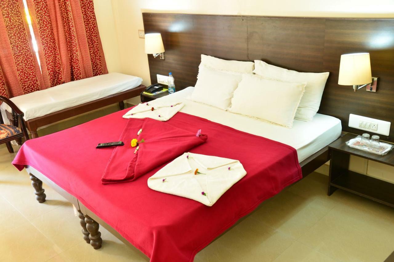 Jains Royal Palace Resorts Yelagiri Exterior photo